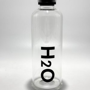 Orret Home 1000 ml Renkli Kapaklı Borosilikat Cam Matara – Sızdırmaz Çevirmeli Vakumlu Kapaklı Suluk,BPA İçermez, Isıya Dayanıklı, Geniş Ağızlı, Şık ve Dayanıklı Cam Su Şişesi (Siyah) – MaviKutu